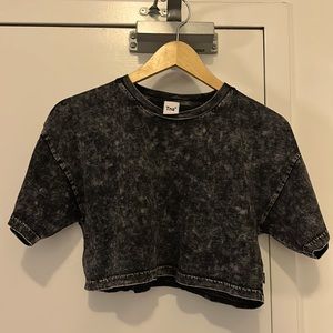 Aritzia TNA Cropped Acid Wash T-Shirt (Size S)